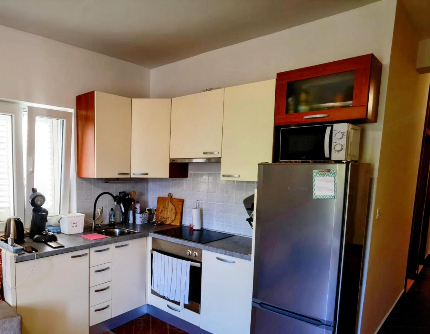 Apartment Eny Baska Voda Luaran gambar